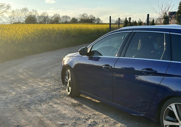 Peugeot 308 cena 64900 przebieg: 104000, rok produkcji 2018 z Trzebnica małe 211